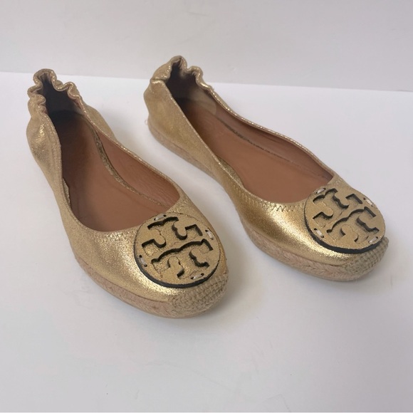 Tory Burch Reva Gold Ballet Flats Sz 6 - Picture 4 of 13